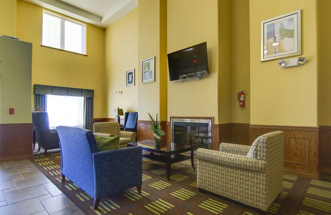 Holiday Inn Express Hotel & Suites Kansas City Sports Complex By Ihg-1