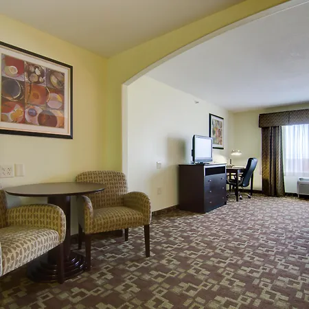 Holiday Inn Express Hotel & Suites Kansas City Sports Complex By Ihg-2
